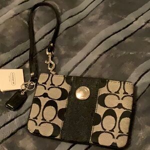 Coach signature nwt wristlet
